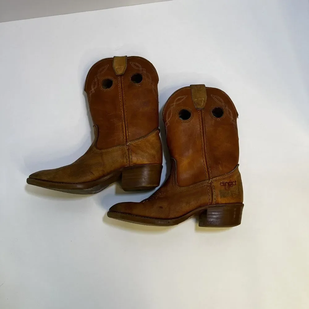 Vintage Dingo uni-sex tan w/ detail stitching 11.5‎ D kids cowboy boots